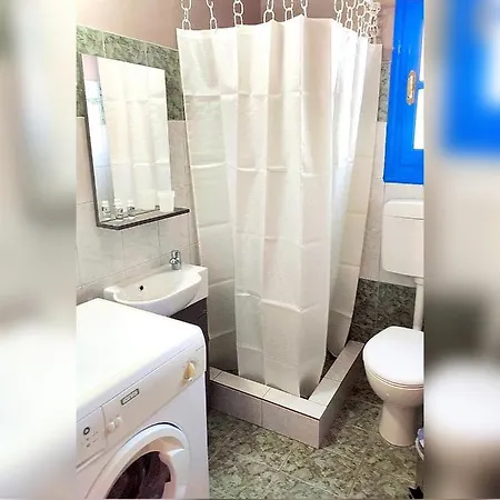 Le Stanze Del Tramonto Di Eleni Липси