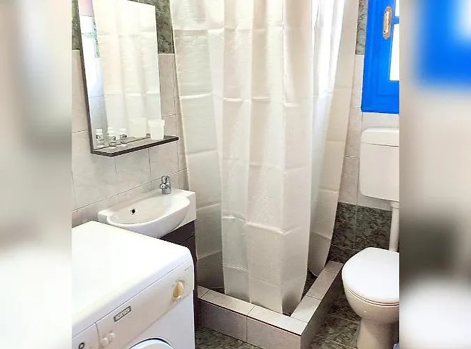 Le Stanze Del Tramonto Di Eleni Lipszí