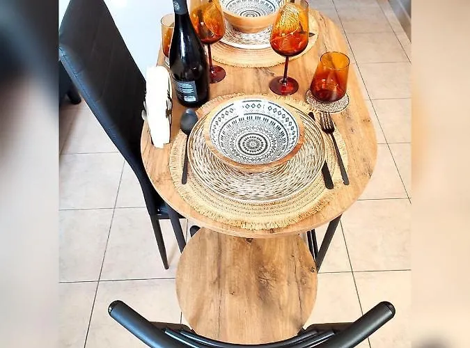 Le Stanze Del Tramonto Di Eleni Leipsoí