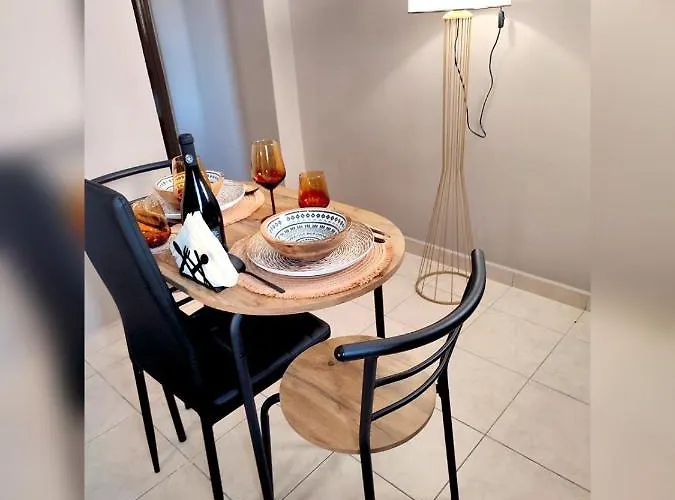 Le Stanze Del Tramonto Di Eleni Apartman